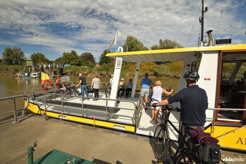 Overzetboot aan de Durme