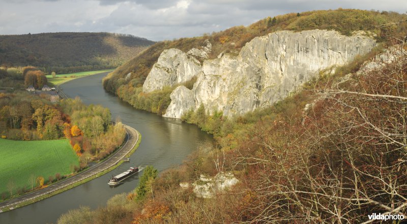 De Maas en de rotsen van Freyr