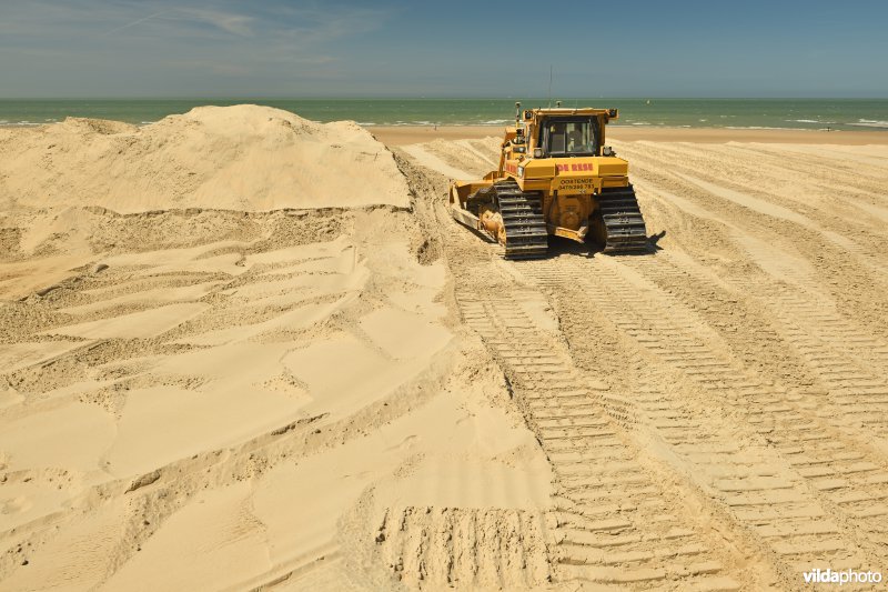 Ophogen van strand