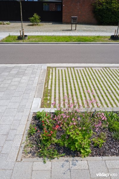 Waterdoorlatende parkeerplaats