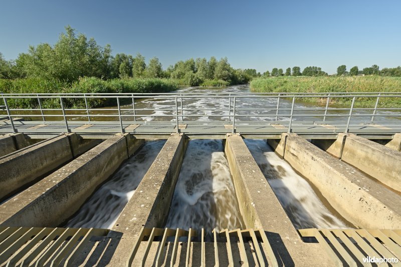 Inwateringssluis aan het Zennegat