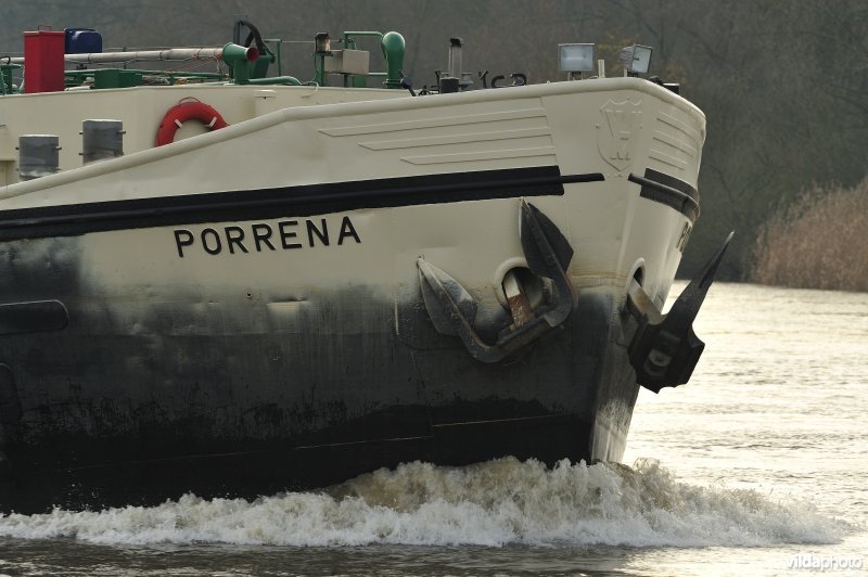 Vrachtboot op de Schelde