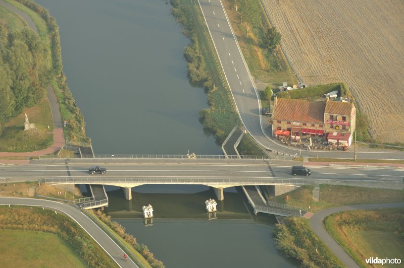 De IJzer ter hoogte van de Schorebrug