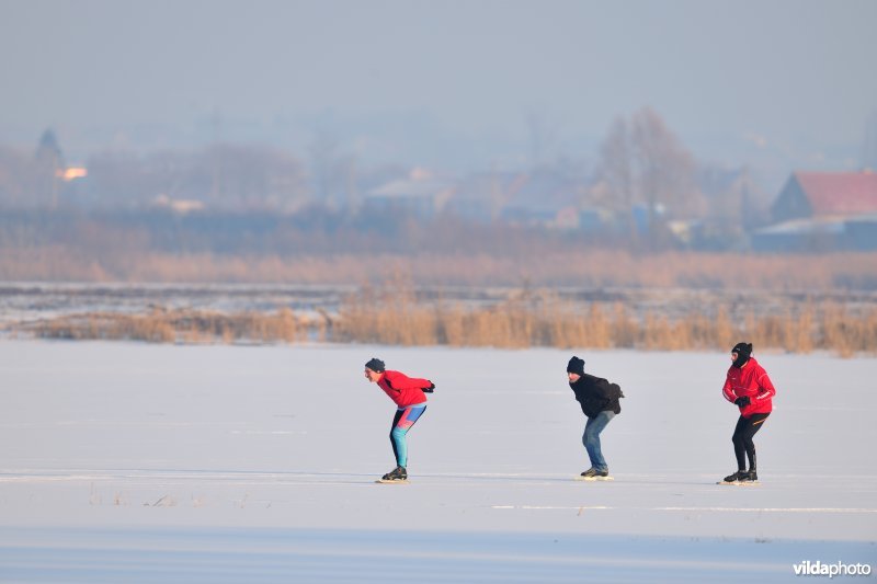 Schaatsen op de bevroren IJzerbroeken