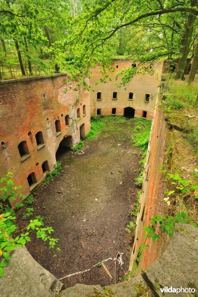 Binnenplein van réduit van fort 6