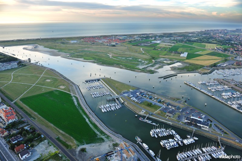 De IJzermonding vanuit de lucht