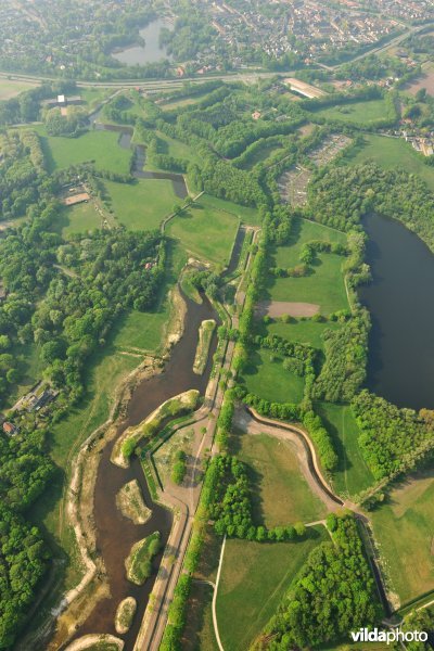 Liniewal tussen Fort De Roovere en Fort Pinssen