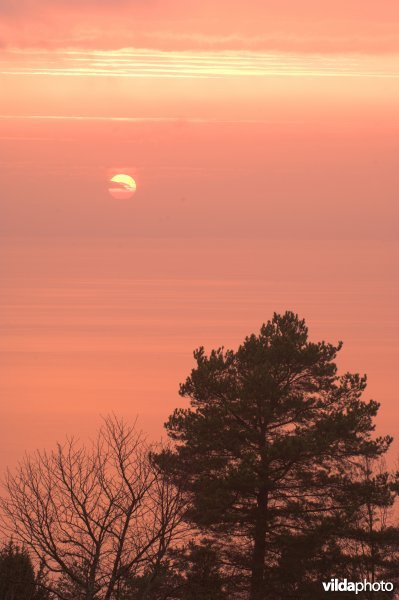 Zonsondergang aan Vättermeer